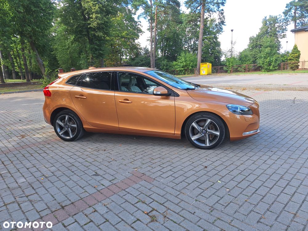 Volvo V40 D3 Geartronic Momentum - 15