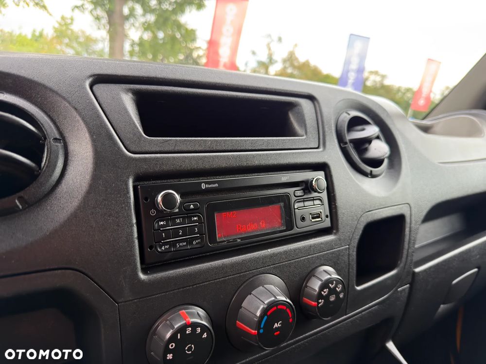 Renault Master L3H2 2.3 Diesel Bez AdBlue Long 2x Boczne Drzwi 3 Osobowy Klimatyzacja Nawigacja Kamera Cofania Gwarancja - 29