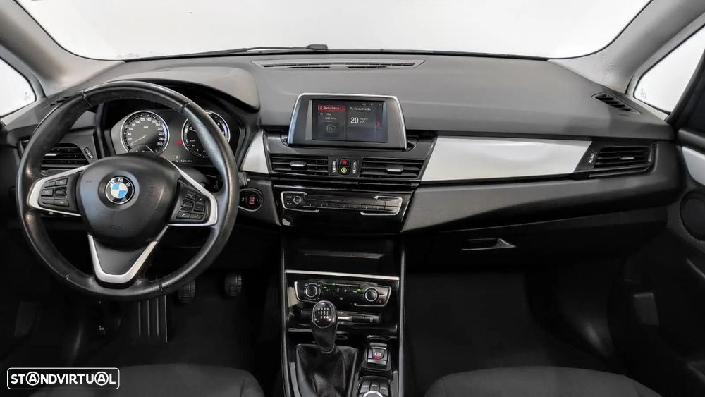 BMW 216 Active Tourer - 9