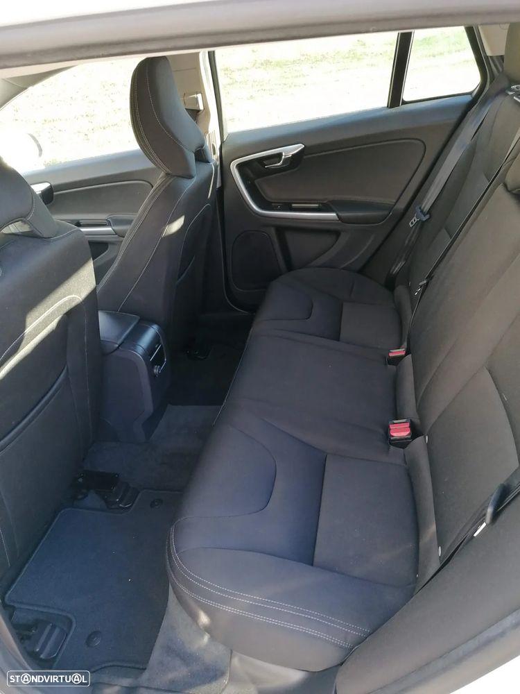 Volvo V60 D2 Kinetic - 10