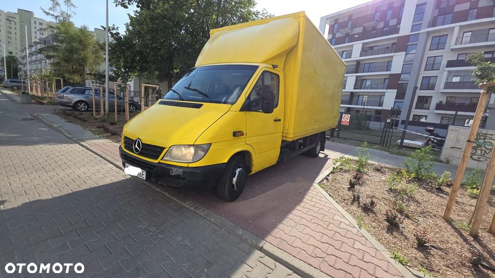 Mercedes-Benz Sprinter - 39