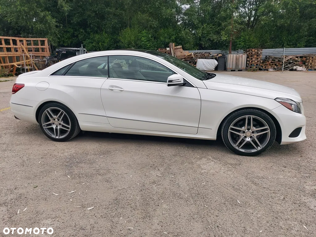 Mercedes-Benz Klasa E 400 Coupe 7G-TRONIC - 6