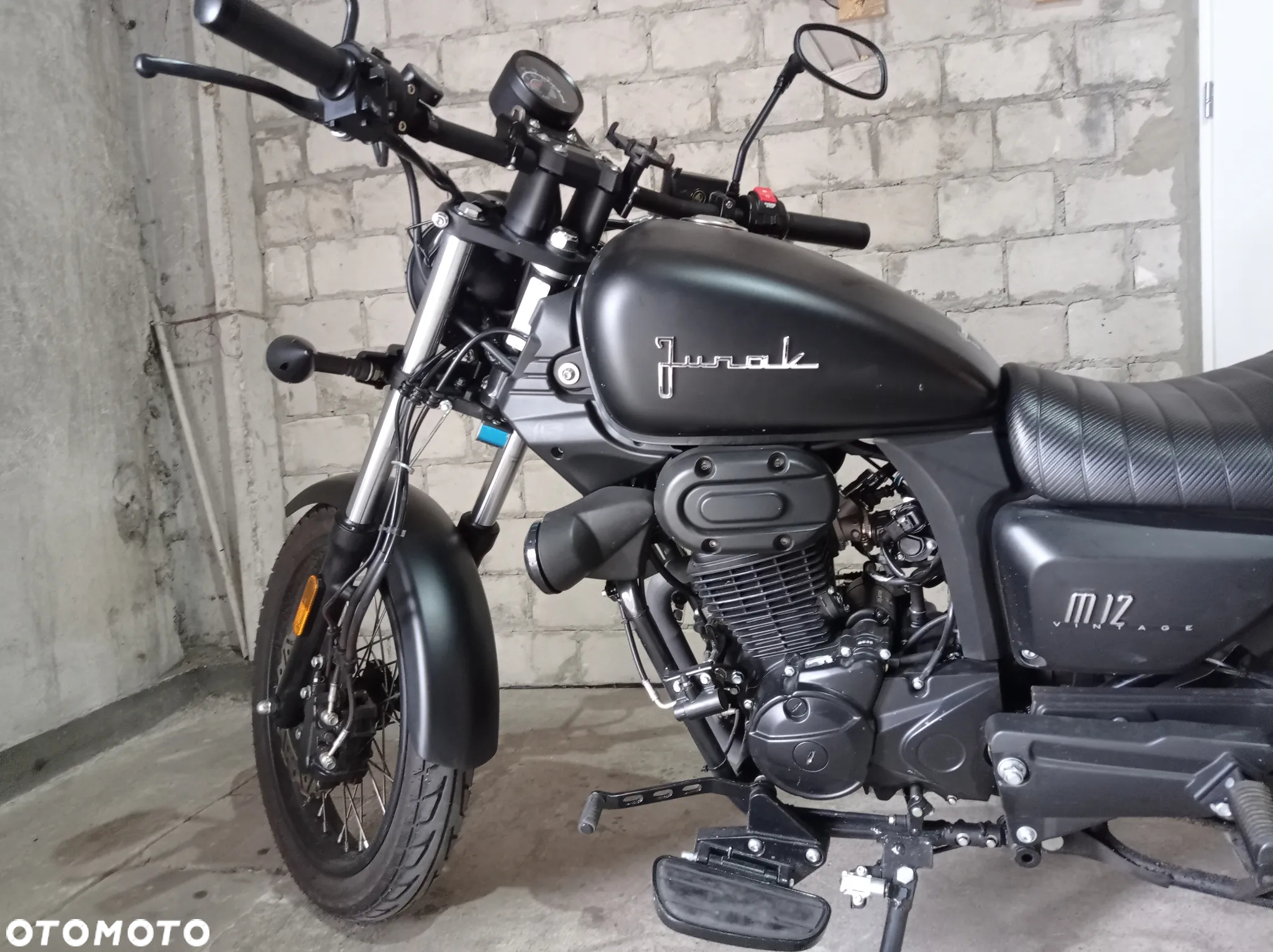 Junak M12 - 3