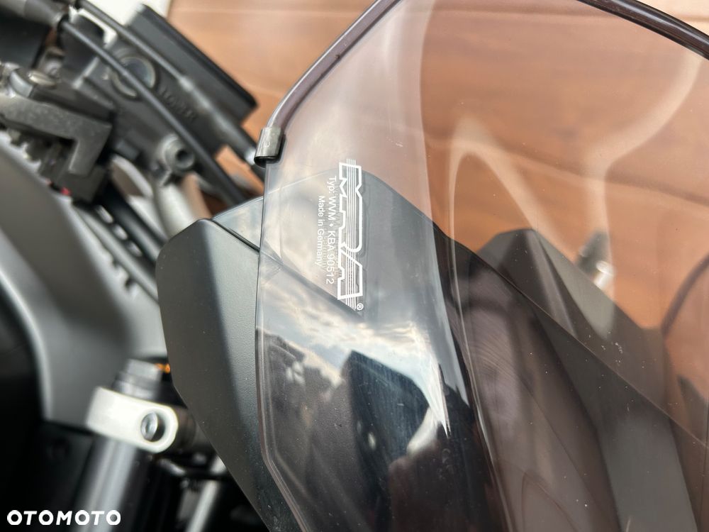 Yamaha MT - 24