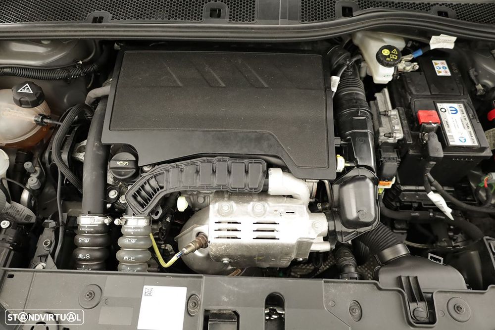 Peugeot 208 1.2 PureTech Allure - 23