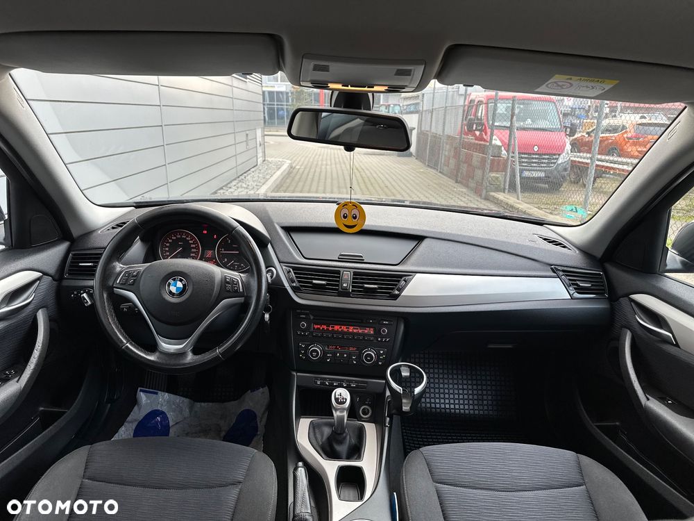 BMW X1 xDrive18d - 9