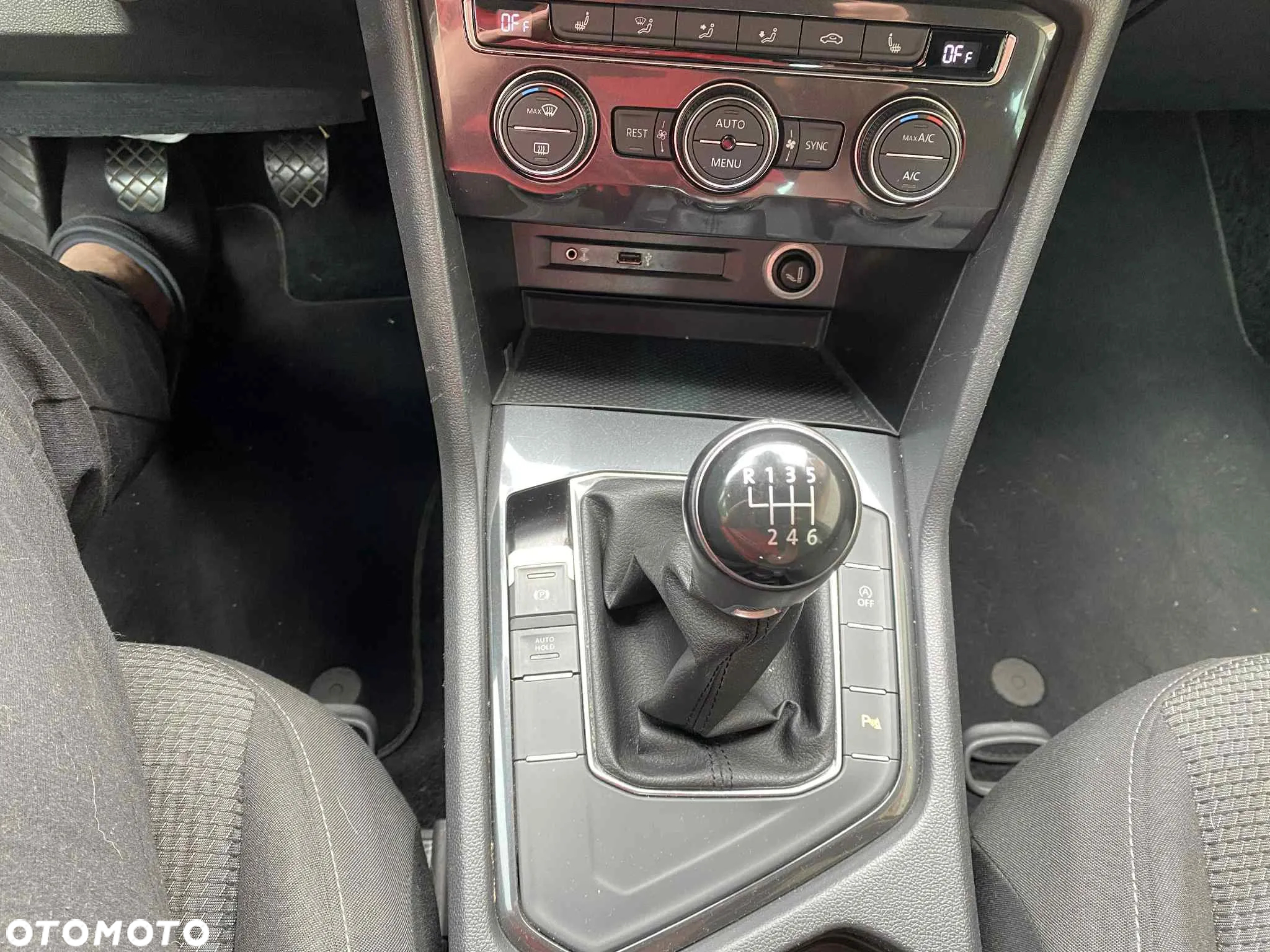 Volkswagen Tiguan 2.0 TDI BMT SCR Comfortline - 16
