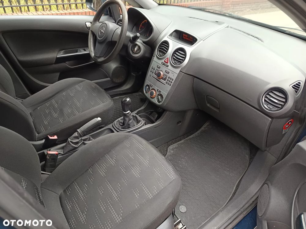 Opel Corsa - 4