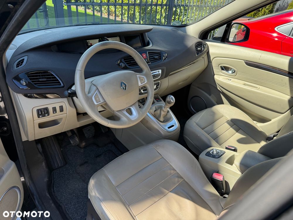 Renault Scenic 1.9 dCi Luxe Privilege - 11