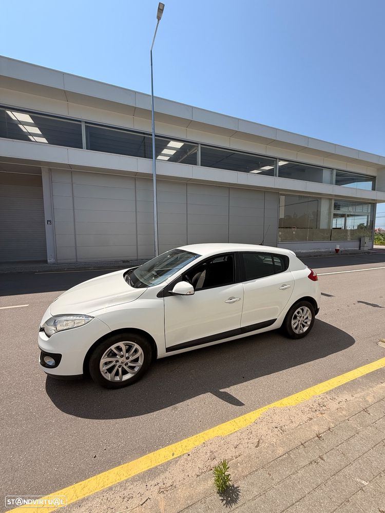Renault Mégane 1.5 dCi Dynamique CO2 Champion - 4