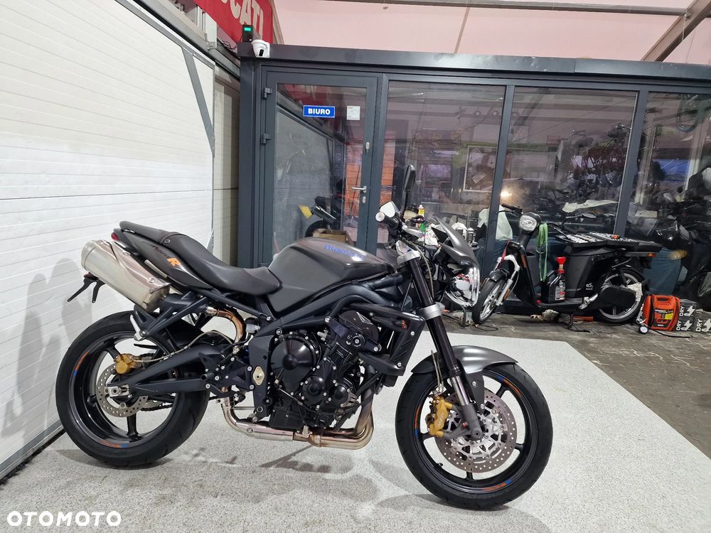 Triumph Street Triple - 16