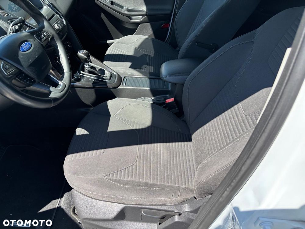 Ford Focus - 16