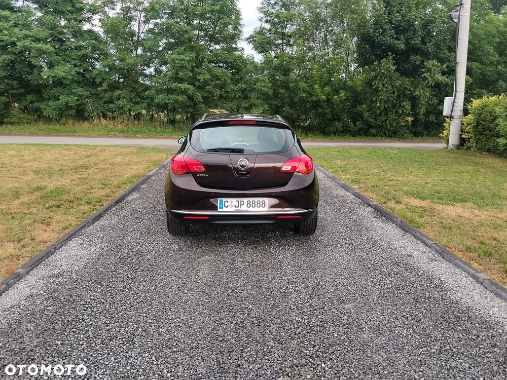 Opel Astra 1.4 T Cosmo - 23