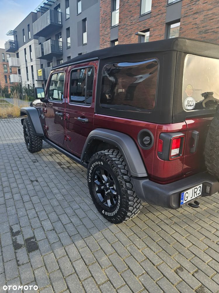 Jeep Wrangler - 8