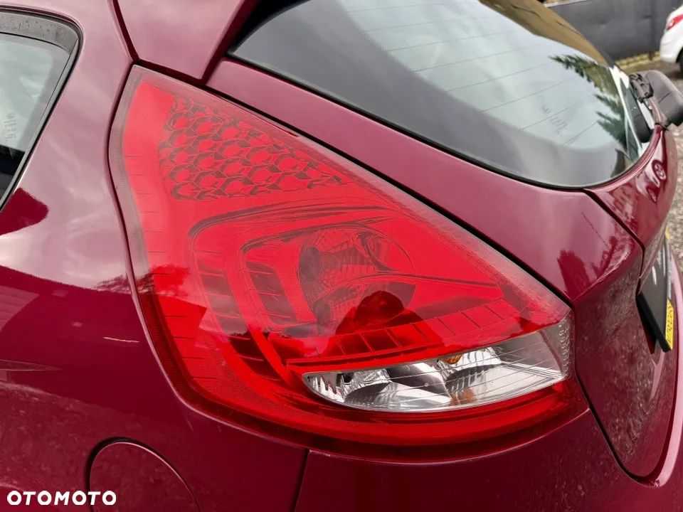 Ford Fiesta 1.25 Titanium - 10