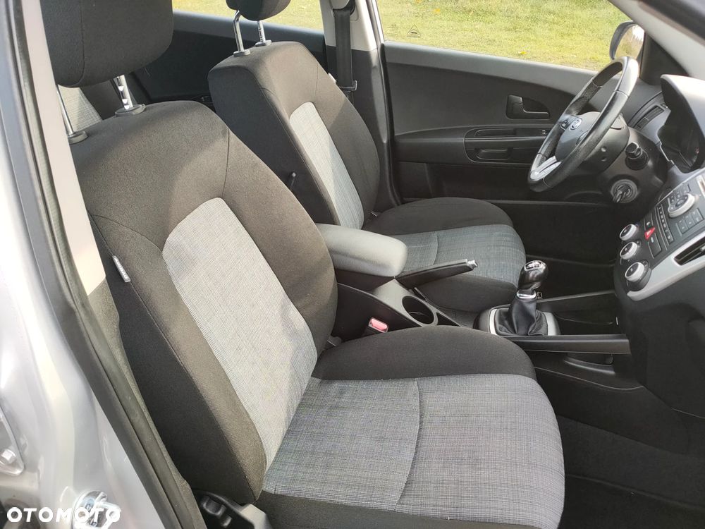 Kia Ceed 1.4 CVVT Attract - 26