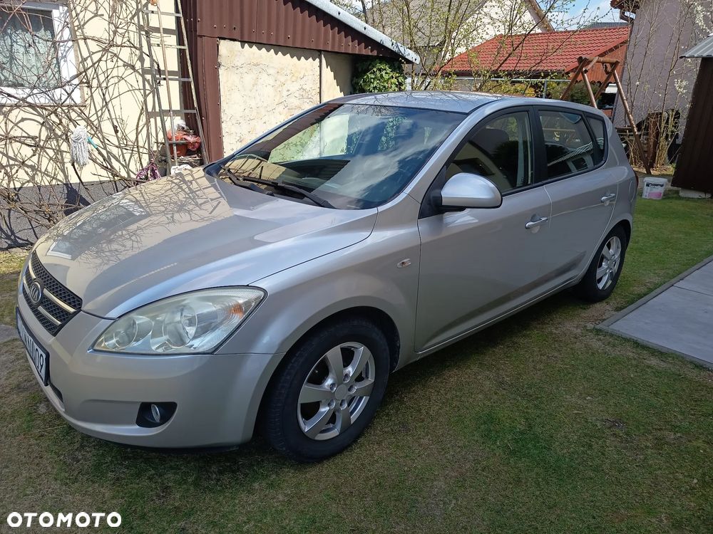 Kia Ceed 1.4 Comfort - 1