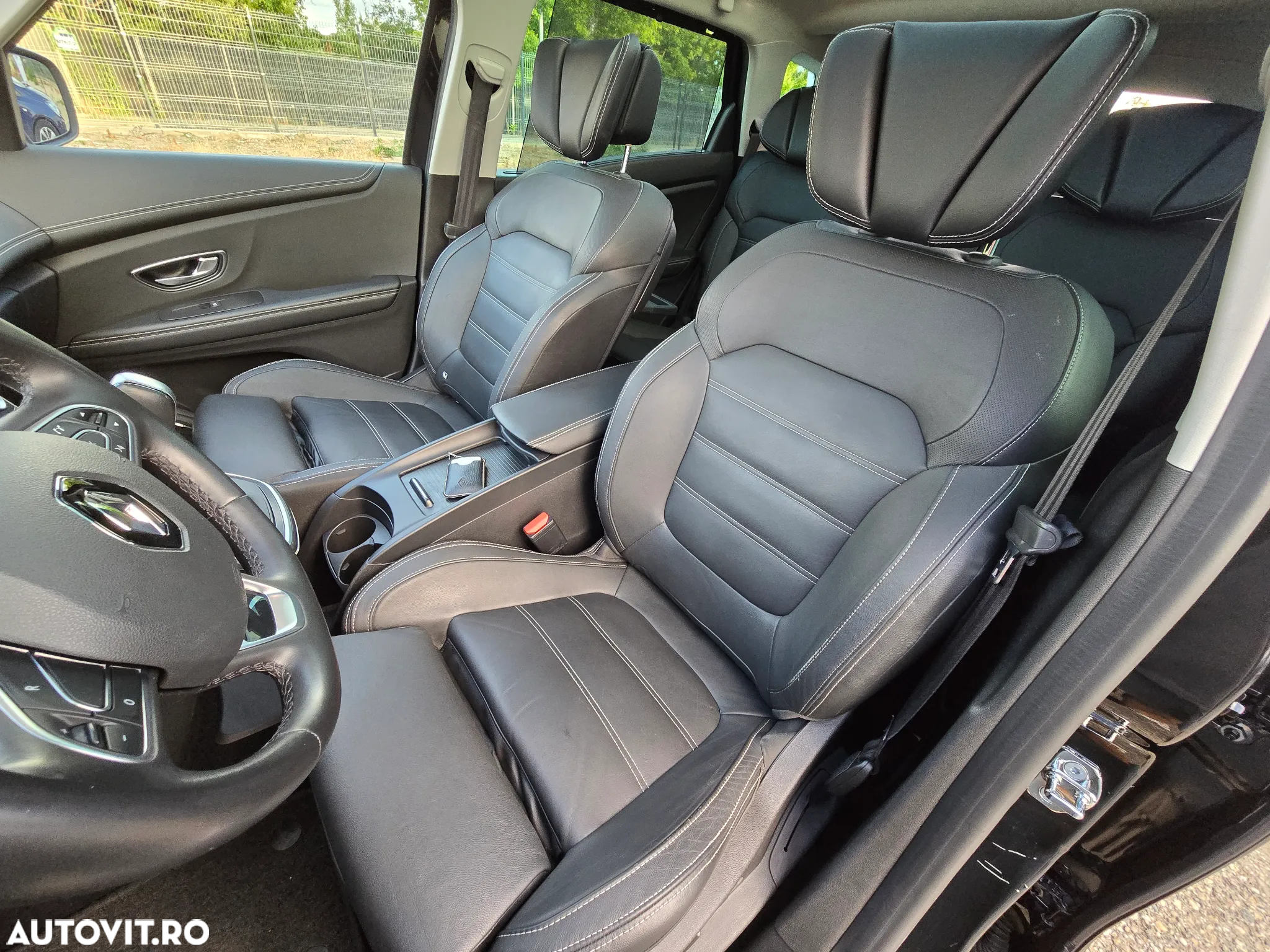 Renault Scenic ENERGY dCi 160 EDC INITIALE PARIS - 10