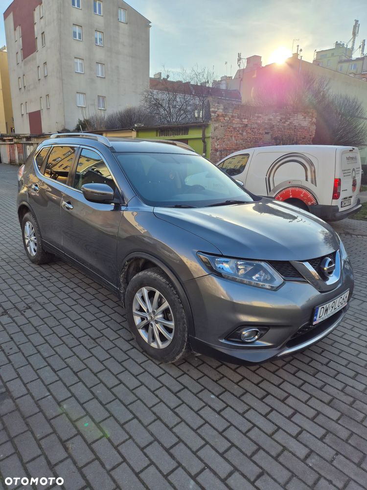 Nissan Rogue - 2