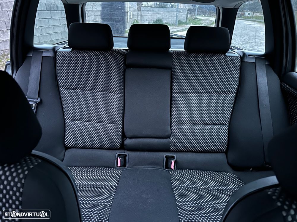 BMW 318 tds Touring - 20