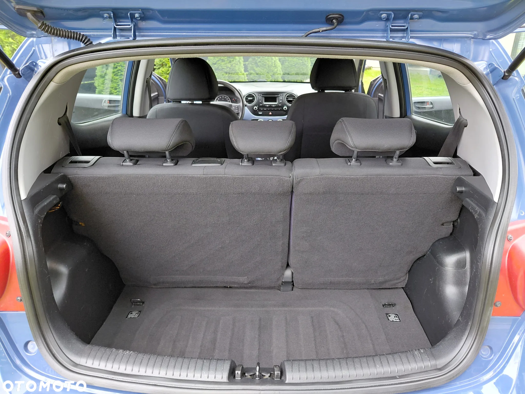Hyundai i10 1.0 BlueDrive Premium - 12