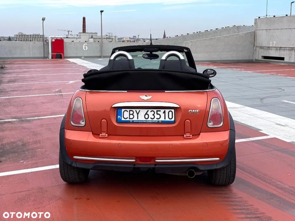 MINI ONE Cabrio - 3
