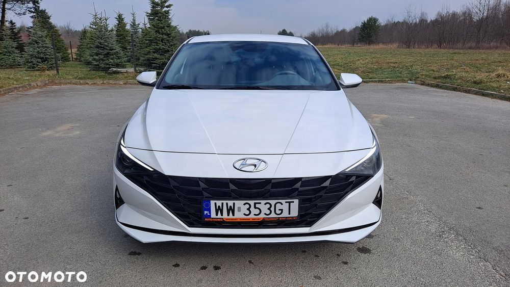 Hyundai Elantra 1.6 Comfort - 4