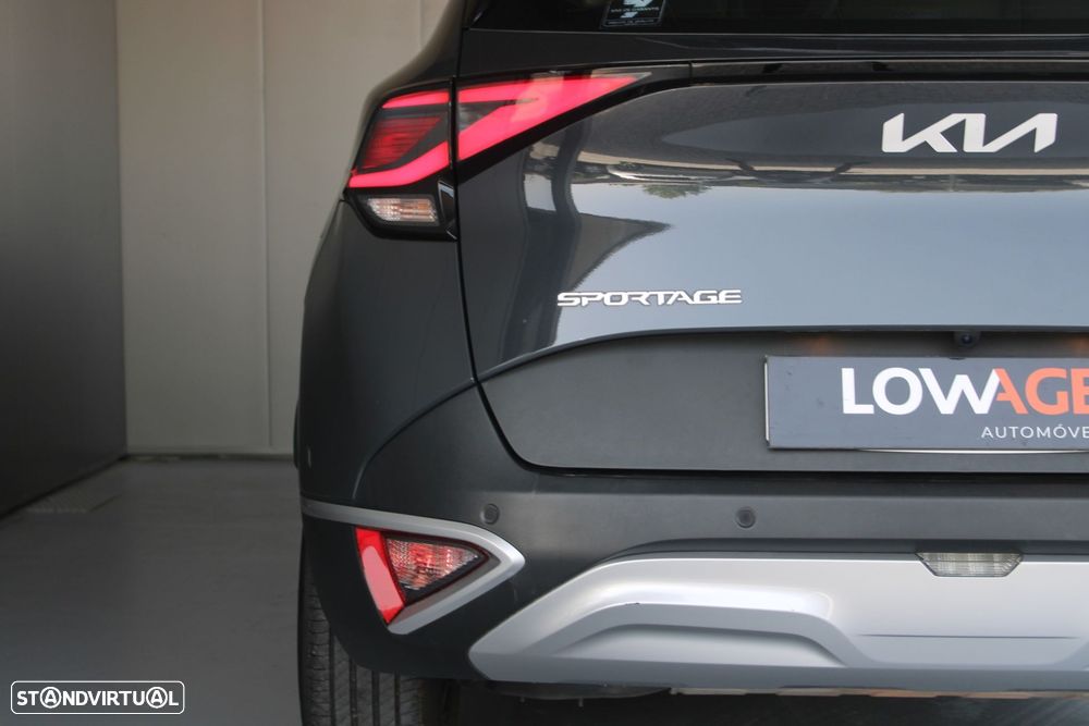 Kia Sportage 1.6 T-GDi HEV Tech - 37