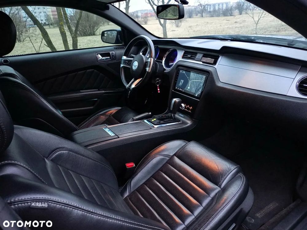 Ford Mustang 3.7 V6 Premium - 18