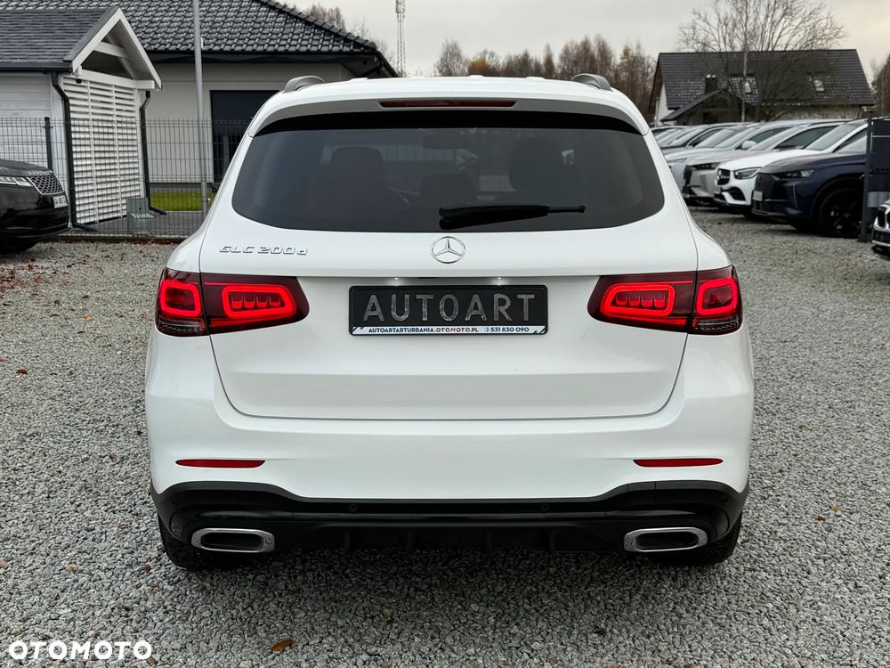 Mercedes-Benz GLC 200 d 4Matic 9G-TRONIC AMG Line - 13