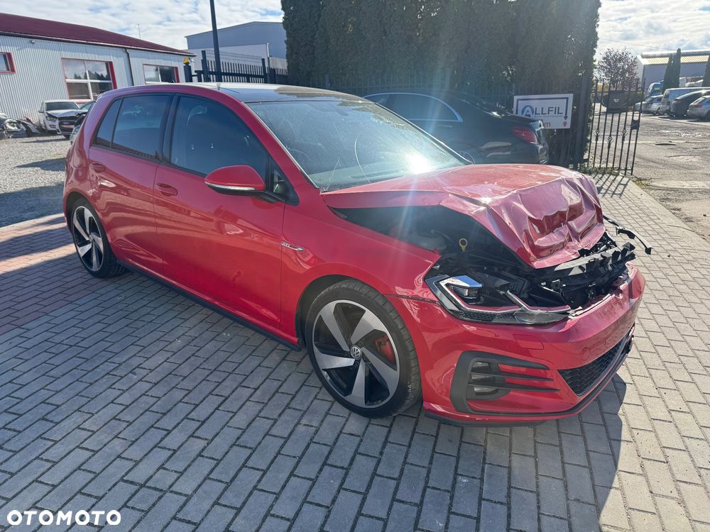 Volkswagen Golf GTI Performance BlueMotion Technology - 2