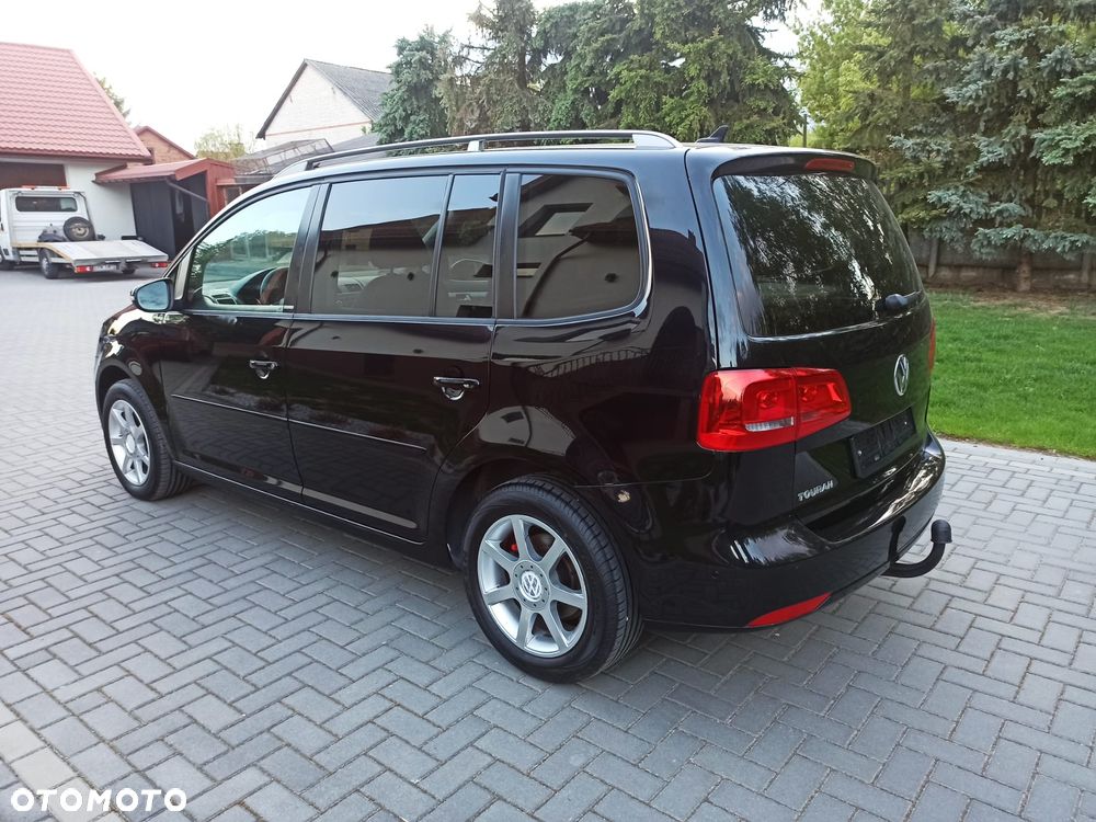 Volkswagen Touran 1.6 TDI DPF BlueMotion Technology STYLE - 6