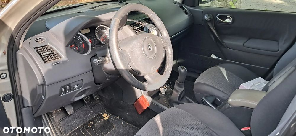 Renault Megane II 1.6 16V Confort Authentique - 10