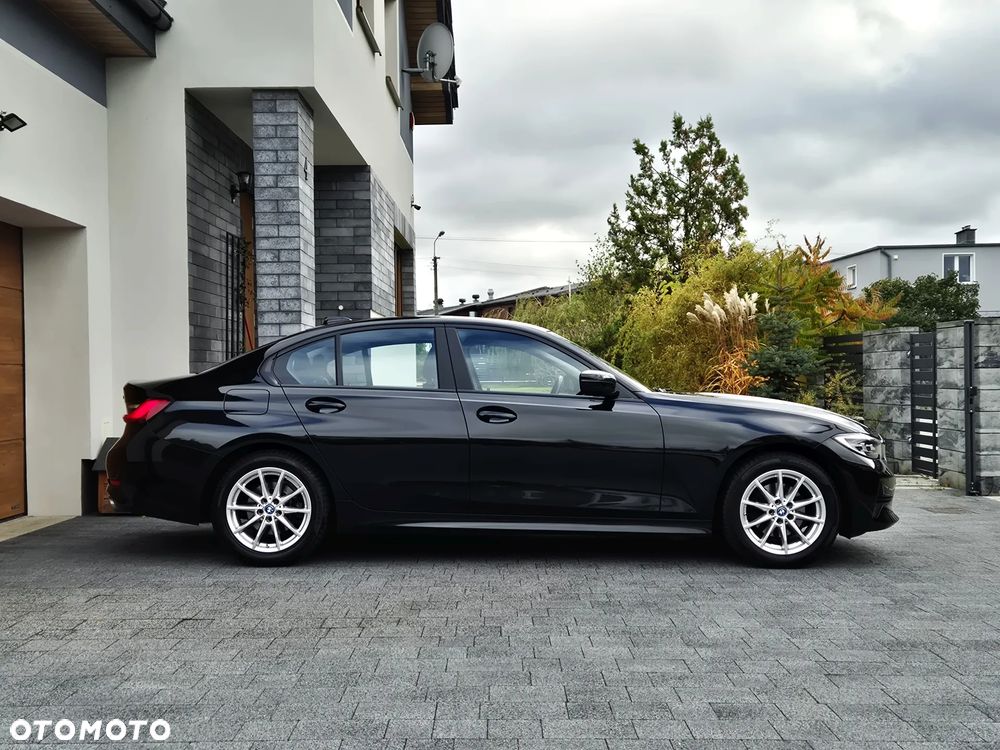 BMW Seria 3 320i Advantage - 6