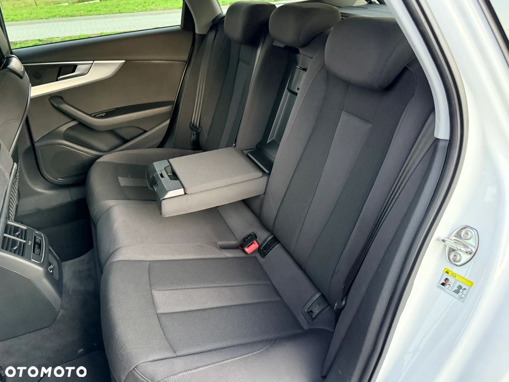 Audi A4 Avant 40 TDI Quattro Sport S tronic - 29