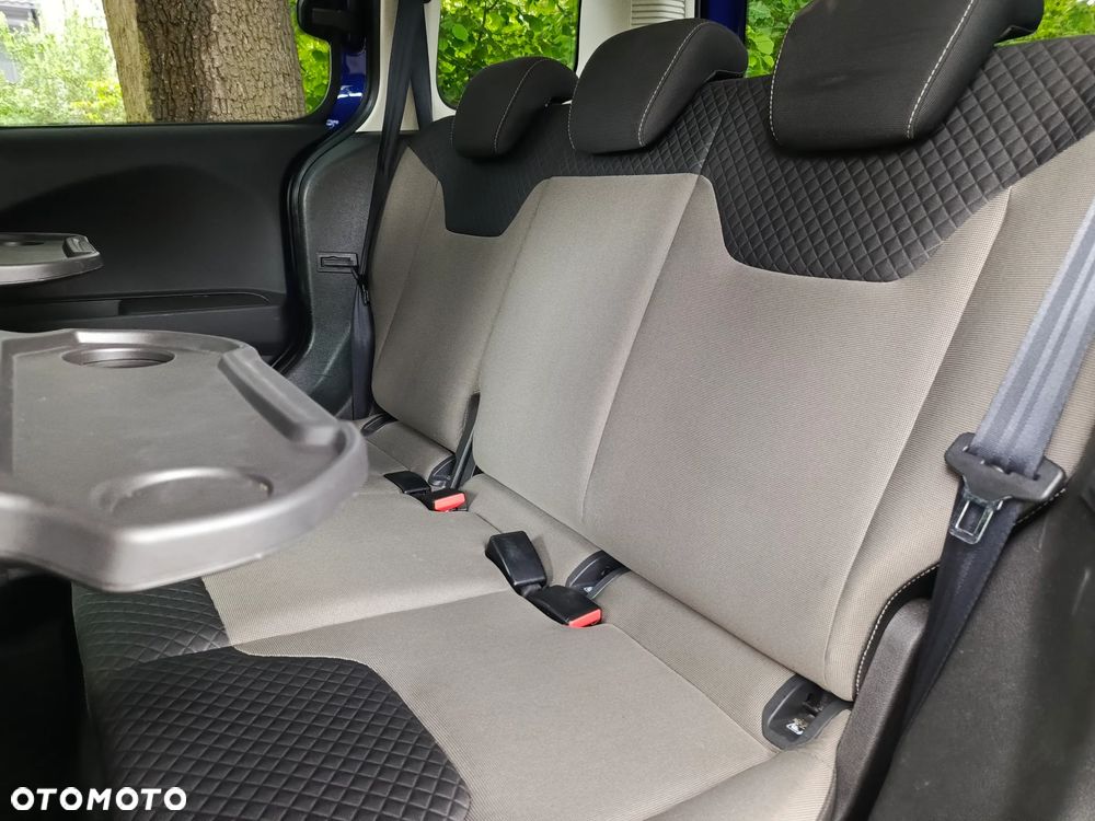 Ford Tourneo Courier 1.0 EcoBoost Titanium - 22