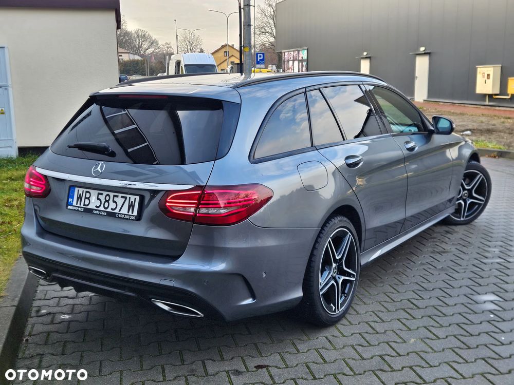 Mercedes-Benz Klasa C 180 9G-TRONIC - 39