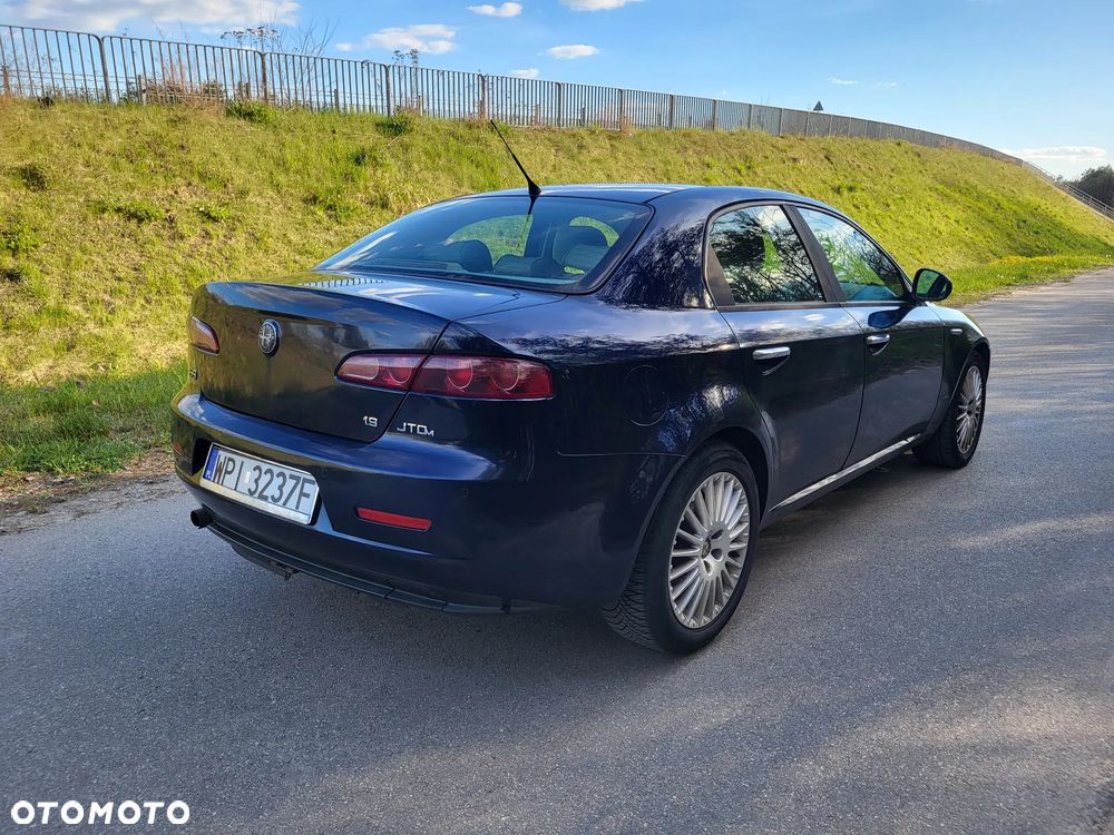 Alfa Romeo 159 1.9 JTDM 8V DPF - 7