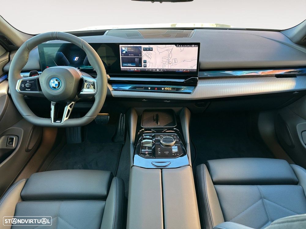 BMW i5 Touring eDrive40 - 10