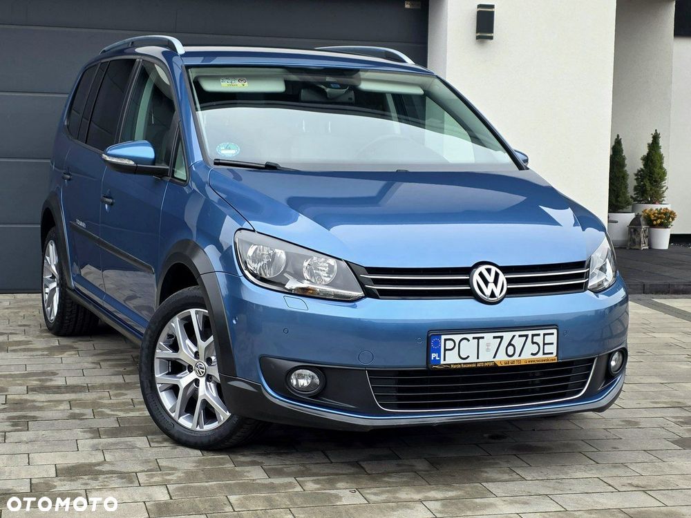 Volkswagen Touran 2.0 TDI DPF DSG Cross - 2
