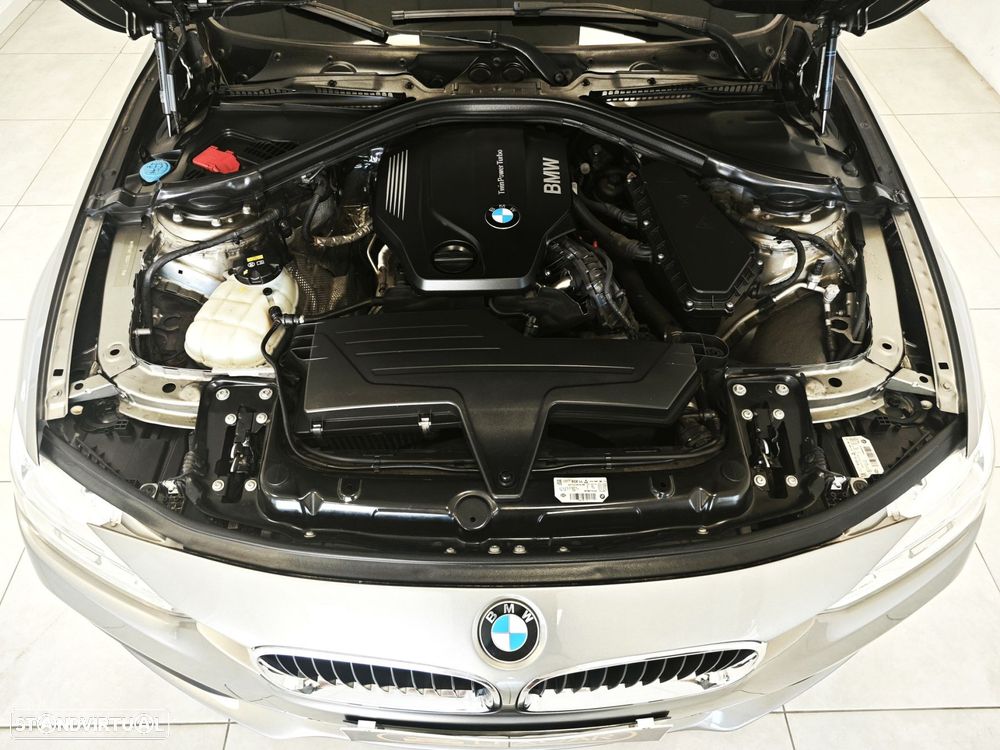 BMW 318 d Touring Line Luxury - 60