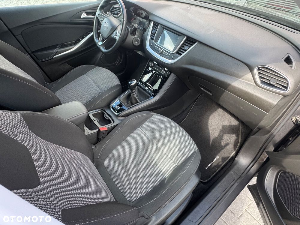Opel Grandland 1.2 T Edition S&S - 20