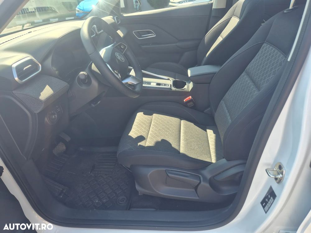MG ZS HEV 1.5 GSI AT Excite - 9