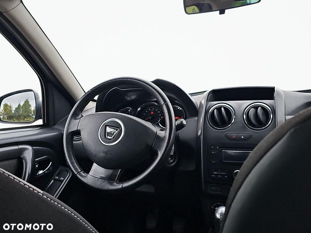 Dacia Duster 1.6 SCe Laureate S&S - 12
