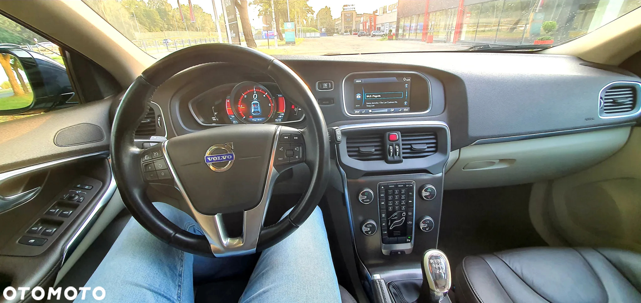 Volvo V40 D2 Summum - 23