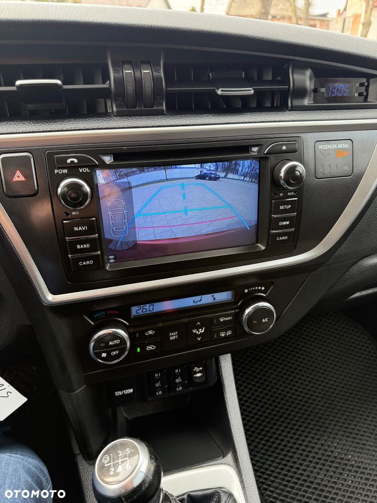 Toyota Auris 2.0 D-4D Dynamic - 34