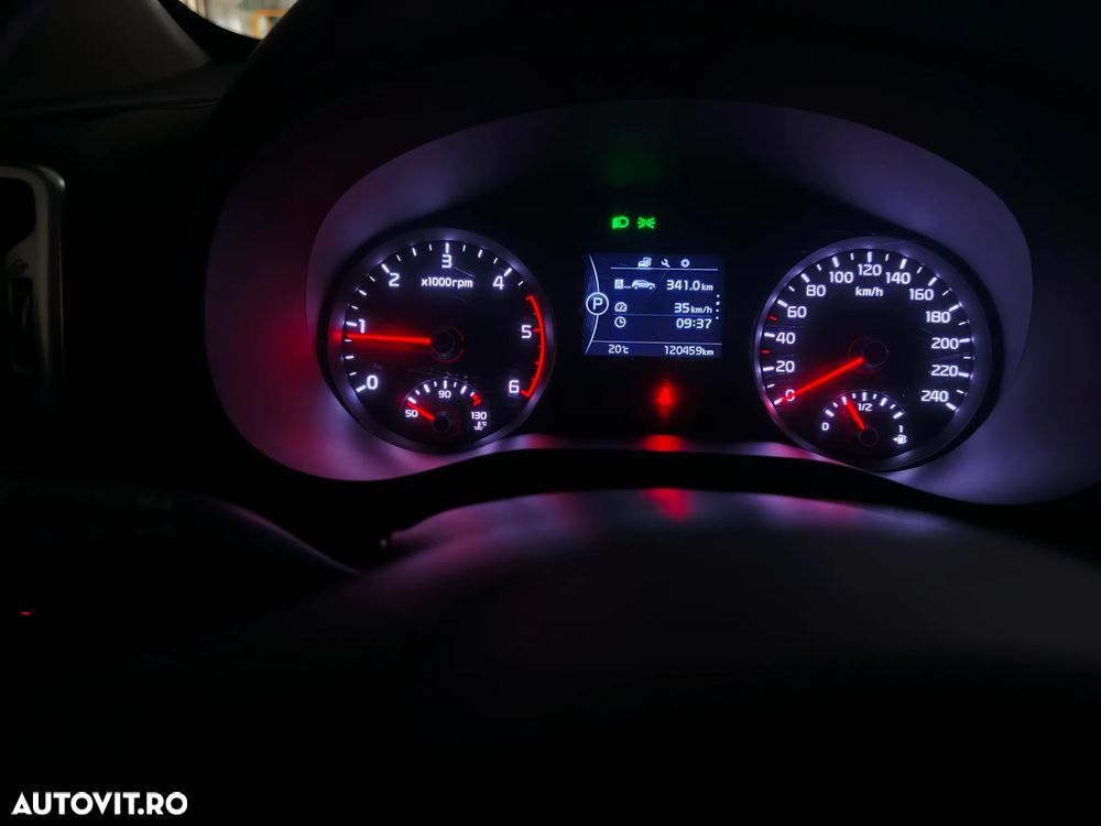 Kia Sportage 2.0 DSL 6AT 4x4 Style - 9