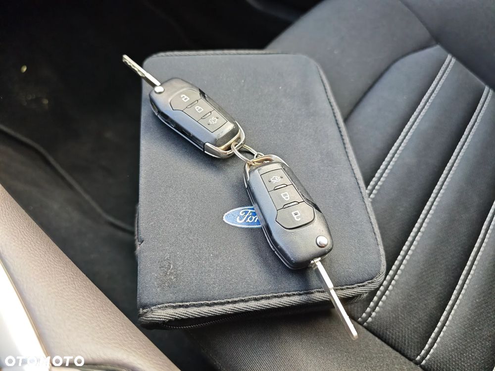 Ford Mondeo 2.0 EcoBlue ST-Line - 19