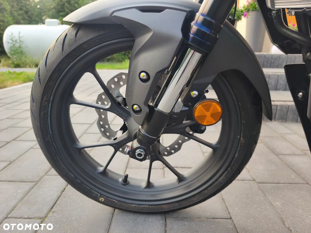 Honda CB - 22