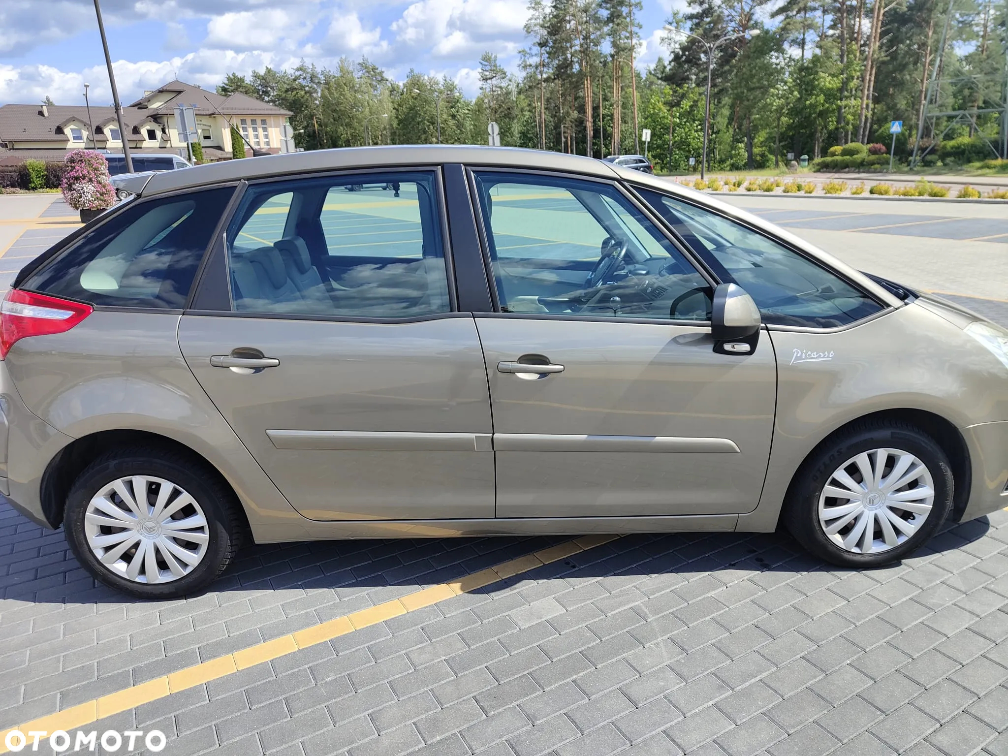 Citroën C4 Picasso - 11
